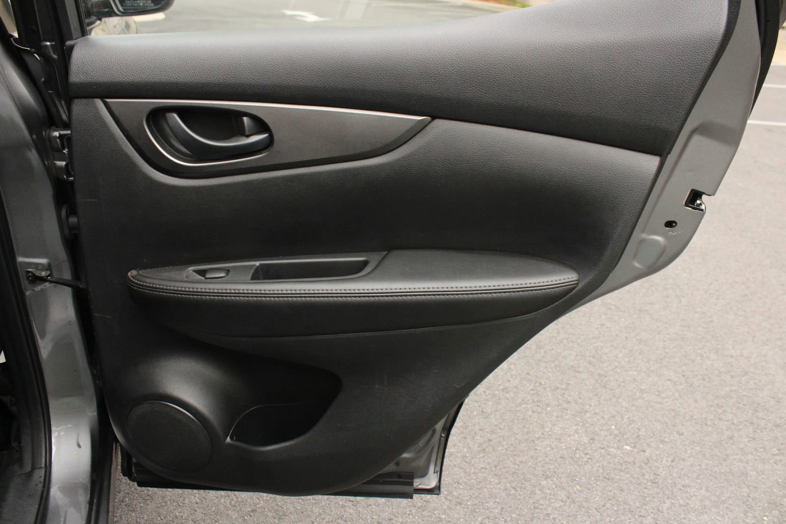 Used 2020 Nissan Rogue Sport S AWD/4WD image 25