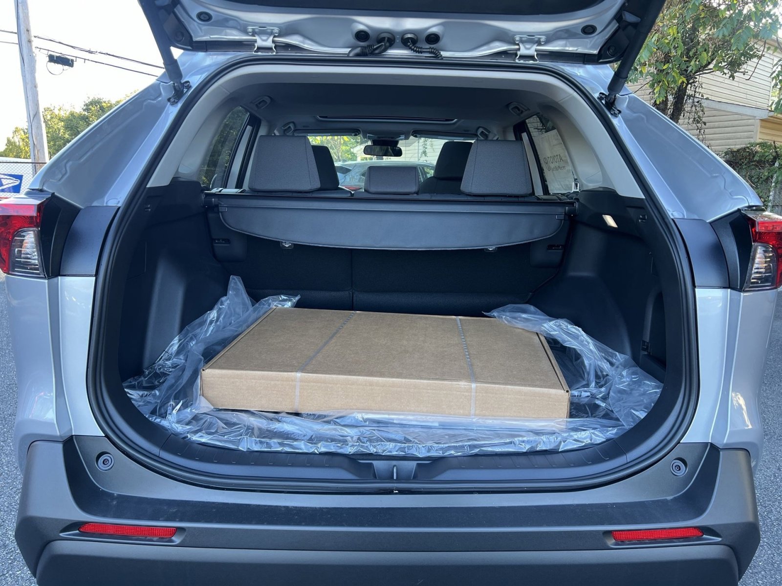 New 2025 Toyota RAV4 XLE image 19