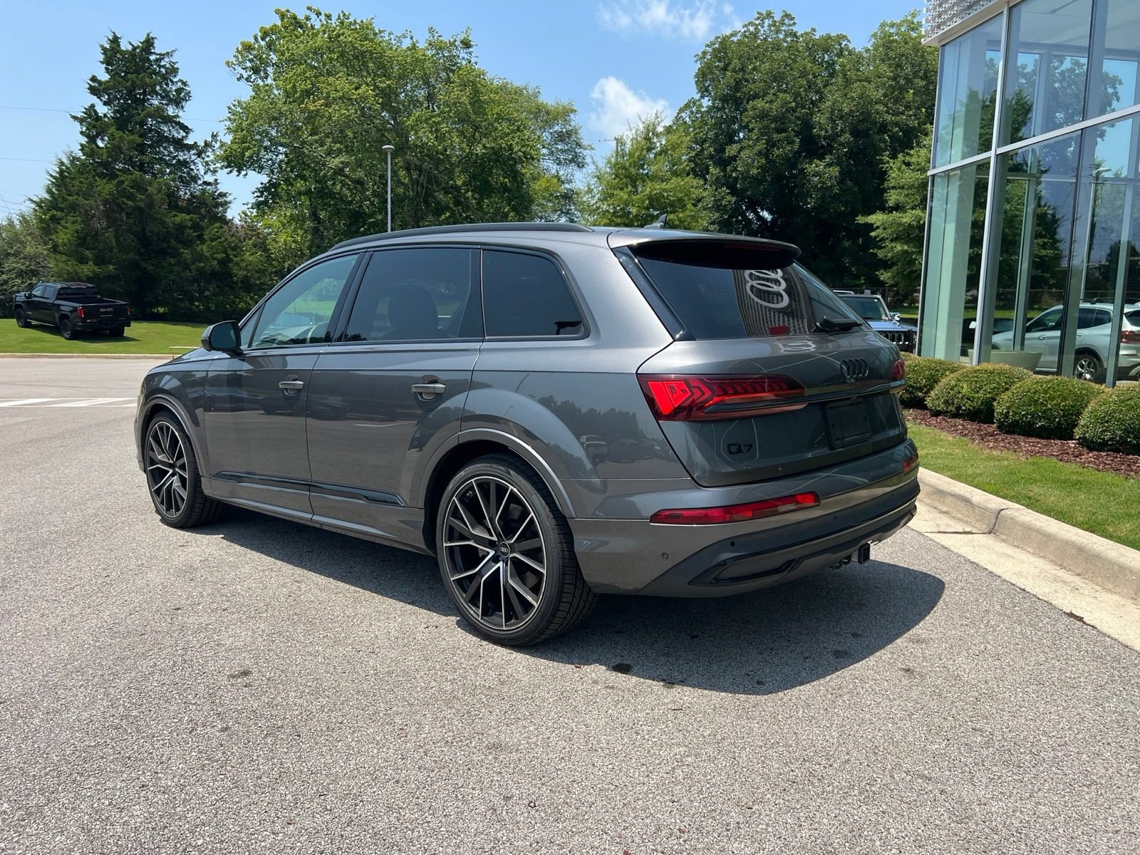 Used 2023 Audi Q7 3.0T Prestige w/ Prestige Package AWD/4WD image 9