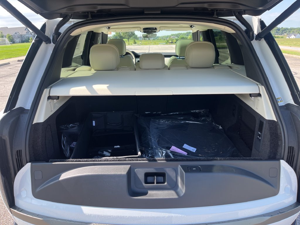 New 2026 Land Rover Range Rover SE AWD/4WD image 18
