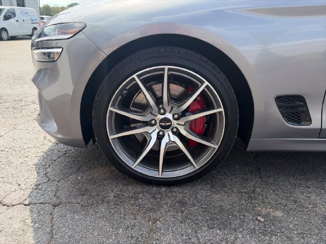 Used 2025 Genesis G70 2.5T RWD image 26