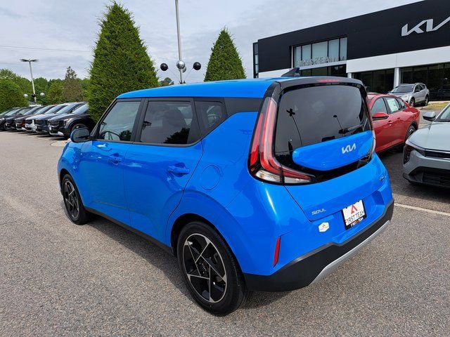Used 2024 Kia Soul EX FWD image 7