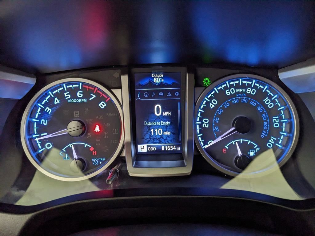 Used 2021 Toyota Tacoma SR5 w/ Trail Edition AWD/4WD image 39