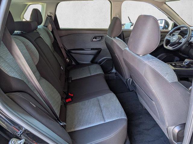 Used 2023 Nissan Rogue SV FWD image 18