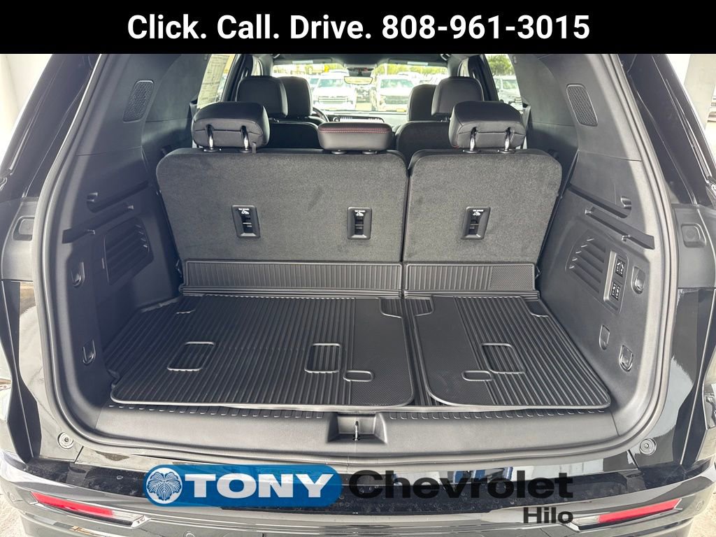 New 2026 Chevrolet Traverse RS w/ LPO, Floor Liner Package FWD image 17