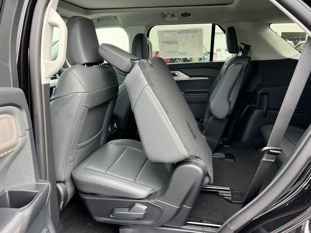 New 2026 Ford Explorer Active w/ Active Comfort Package AWD/4WD image 42
