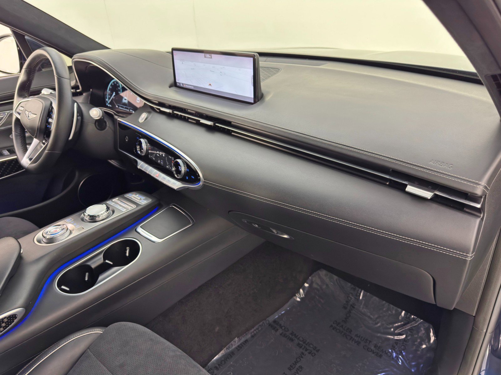 Used 2022 Genesis GV70 3.5T Sport w/ Sport Prestige Package AWD/4WD image 14