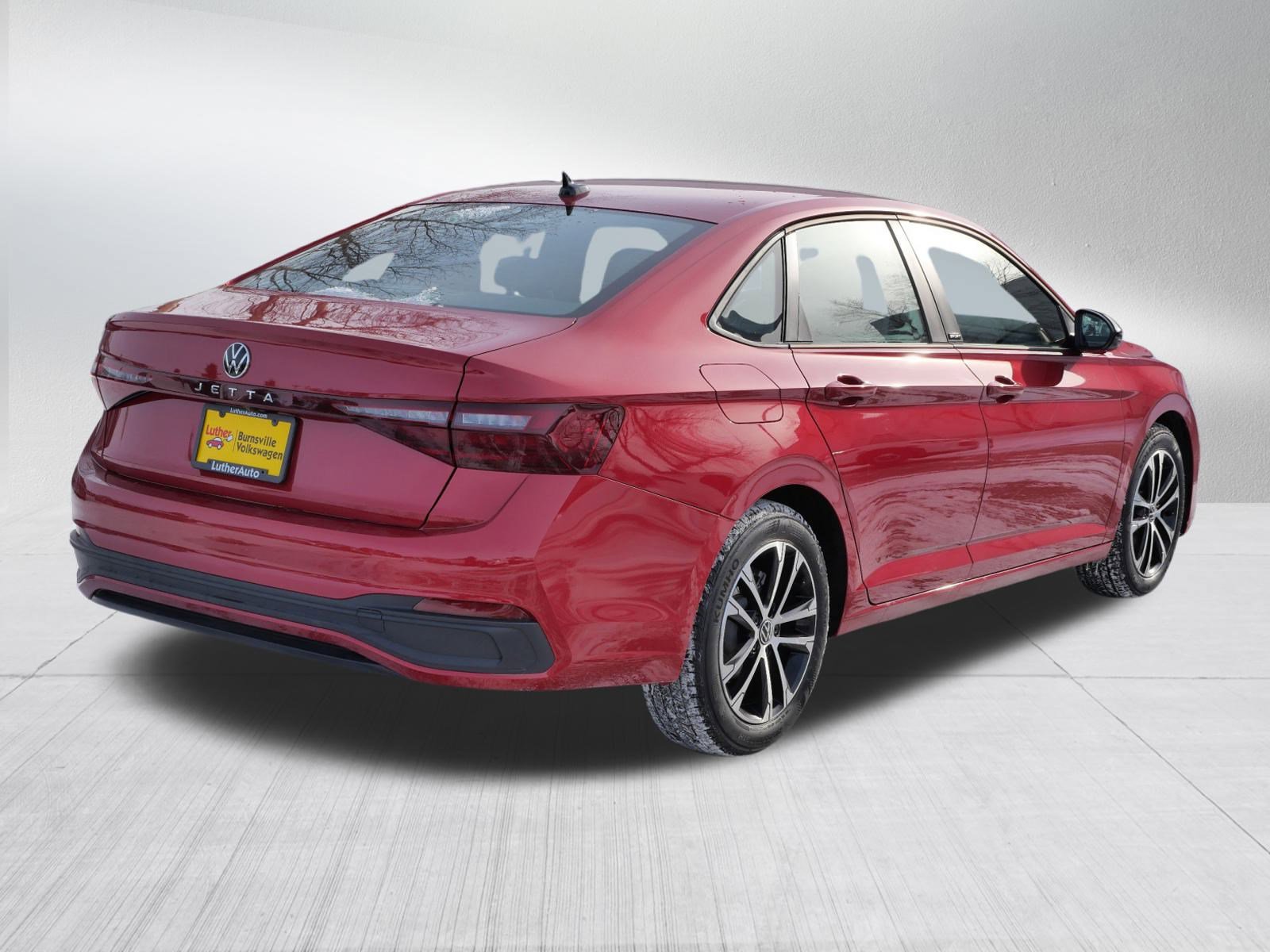 Certified 2025 Volkswagen Jetta Sport image 7