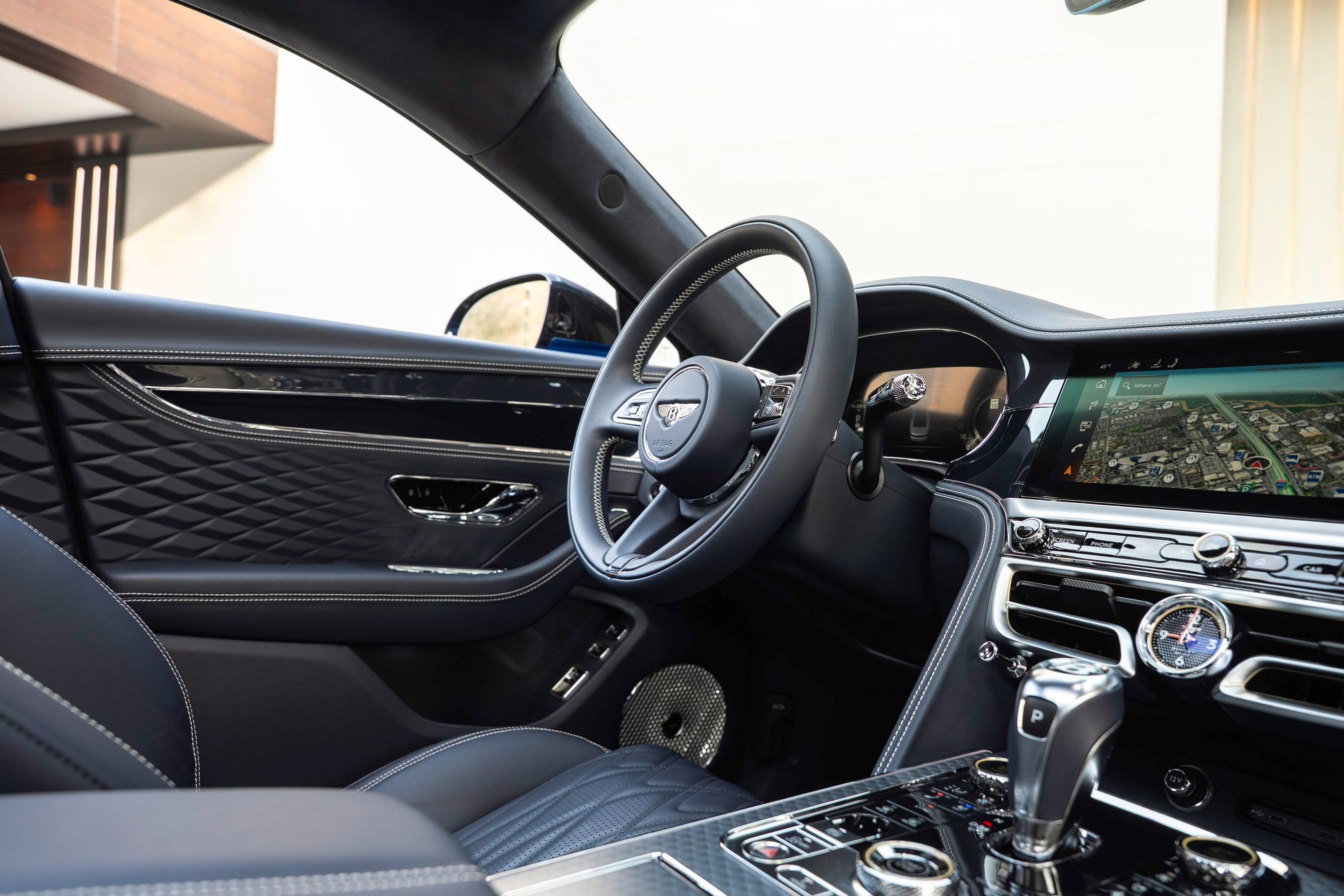 Certified 2026 Bentley Flying Spur Plug-In Hybrid AWD/4WD image 63