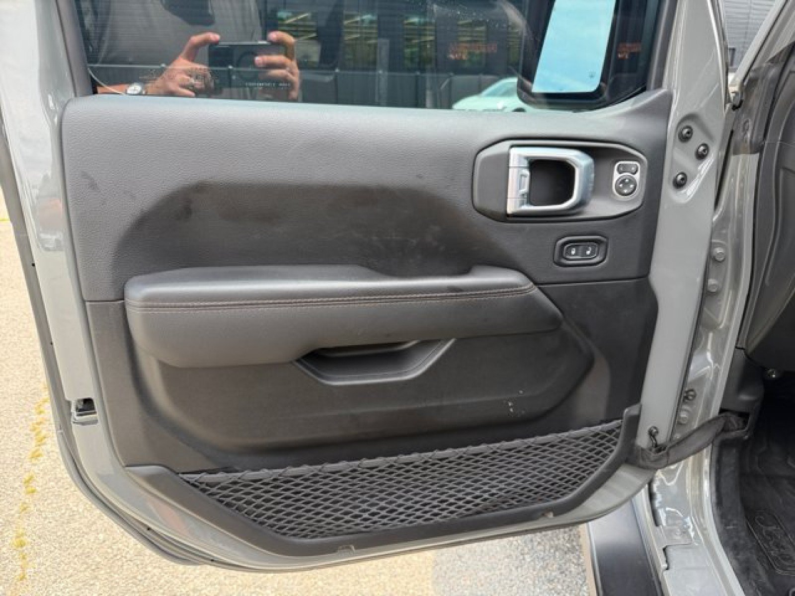 Used 2023 Jeep Wrangler Unlimited Rubicon 392 AWD/4WD image 20