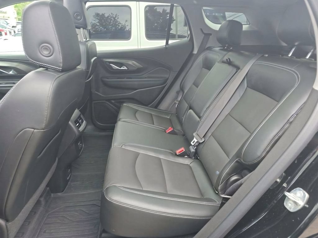 Used 2023 GMC Terrain SLT w/ Infotainment Package II AWD/4WD image 14