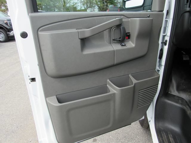 Certified 2025 Chevrolet Express 2500 Extended w/ Driver Convenience Package RWD image 10