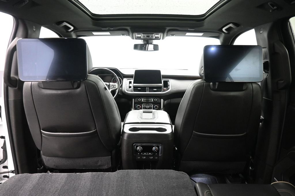 Used 2021 Chevrolet Suburban Premier AWD/4WD image 45