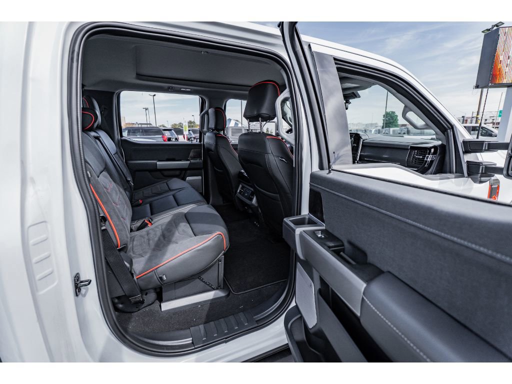 New 2026 Ford F250 Lariat w/ Black Appearance Package image 25