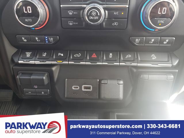 Used 2022 Chevrolet Silverado 2500 LTZ w/ LTZ Plus Package AWD/4WD image 28