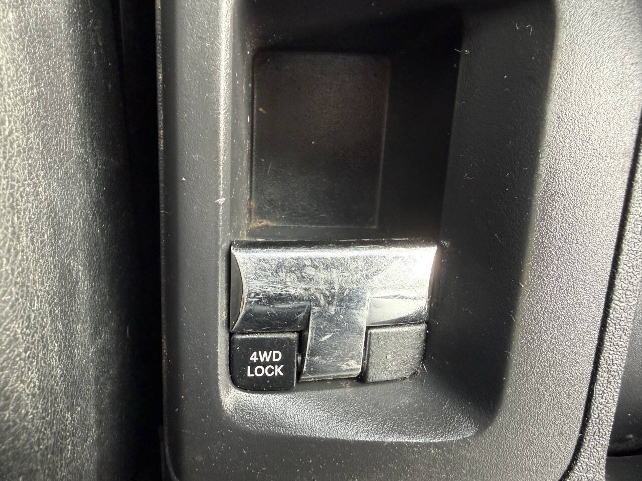 Used 2015 Jeep Patriot High Altitude AWD/4WD image 21