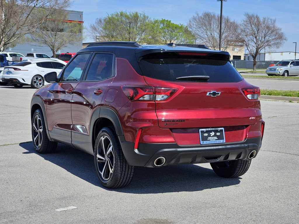 Used 2022 Chevrolet TrailBlazer RS FWD image 3