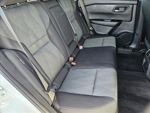 Used 2025 Nissan Rogue SV image 19