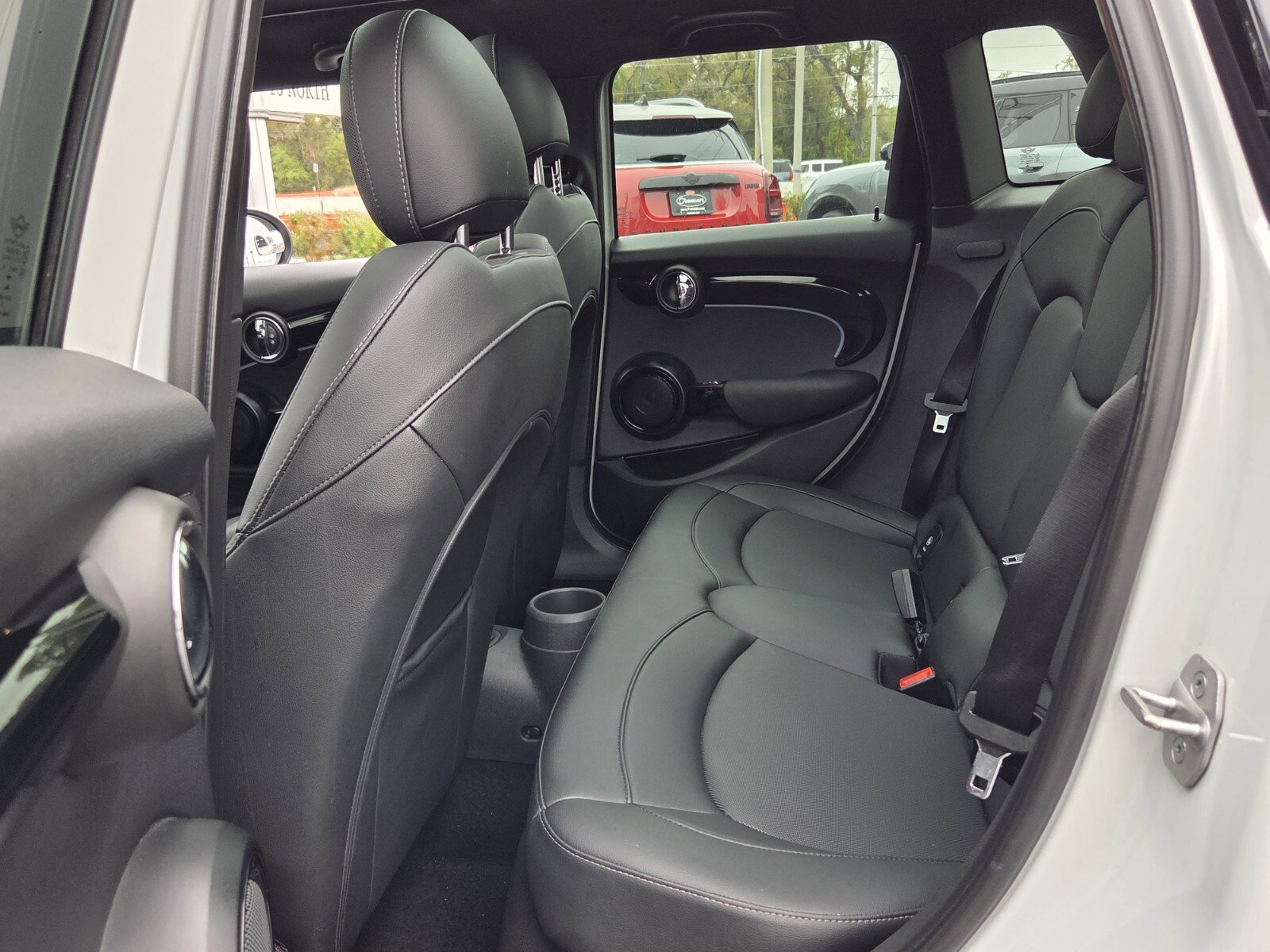 Used 2022 MINI Cooper S image 11