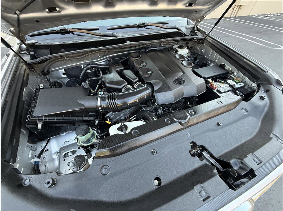 Used 2010 Toyota 4Runner SR5 RWD image 15