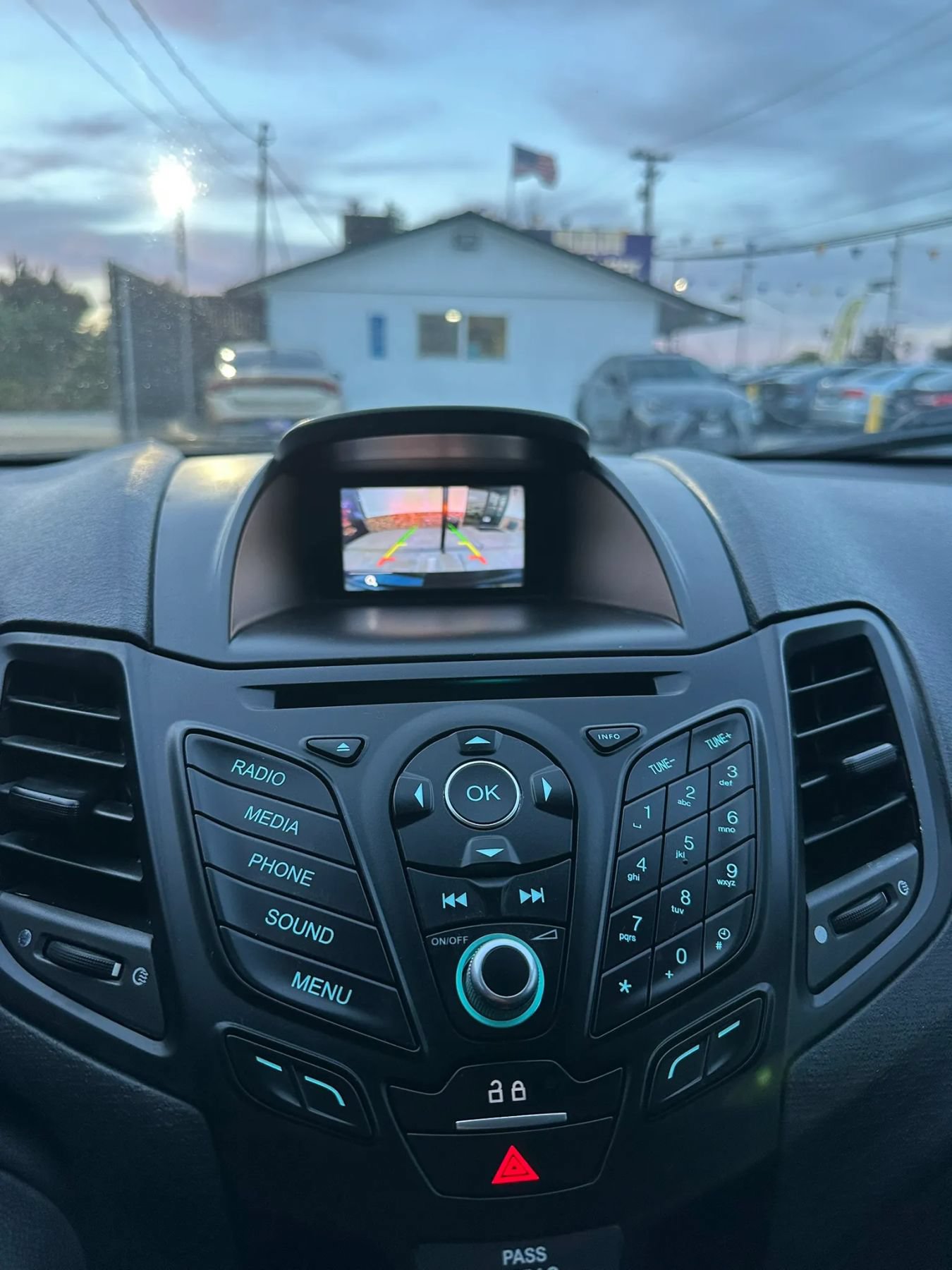 Used 2018 Ford Fiesta SE FWD image 28