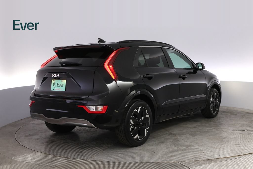 Used 2024 Kia Niro Wind FWD image 3