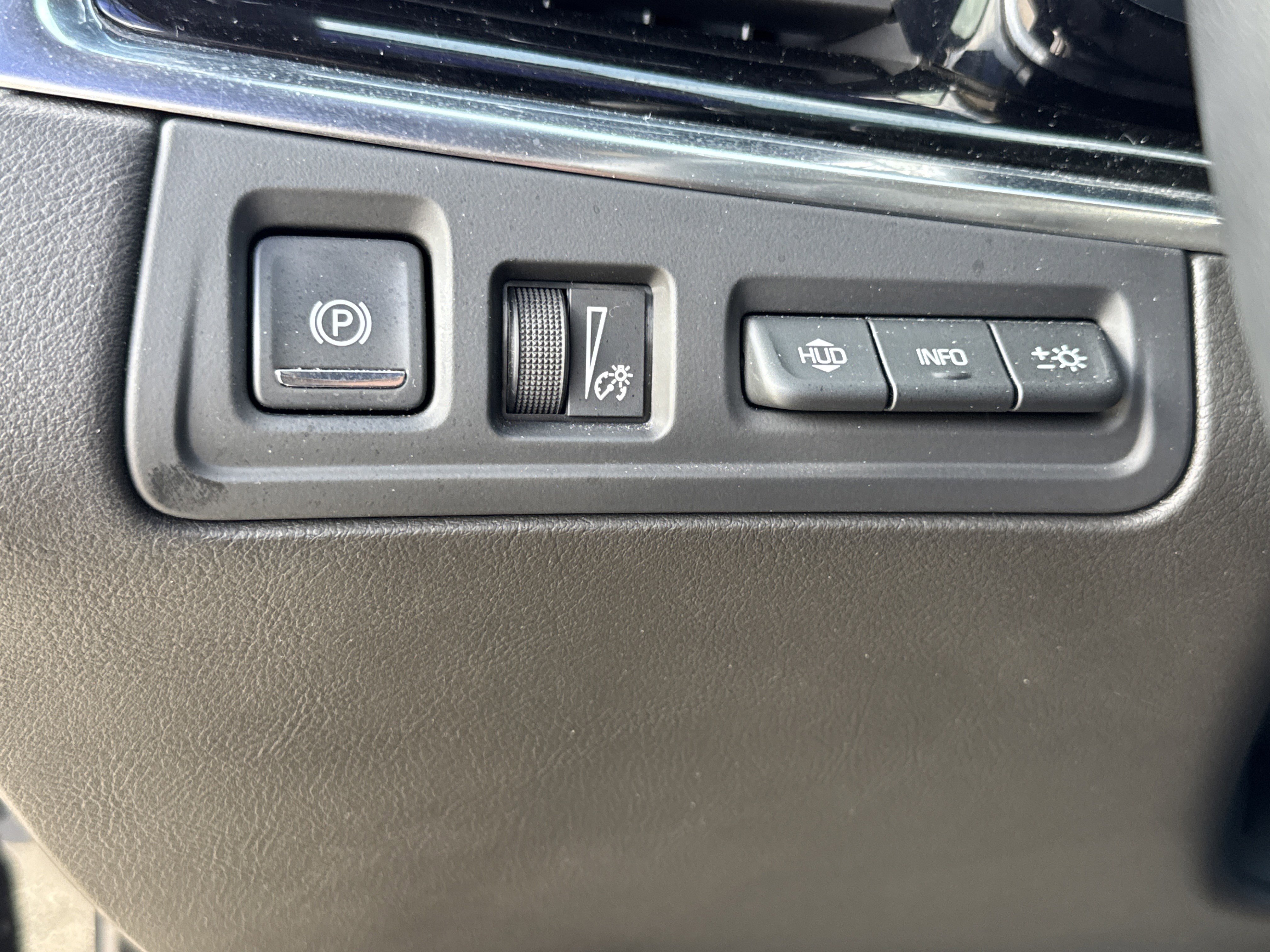 Used 2022 Cadillac XT6 Premium Luxury w/ Technology Package image 19