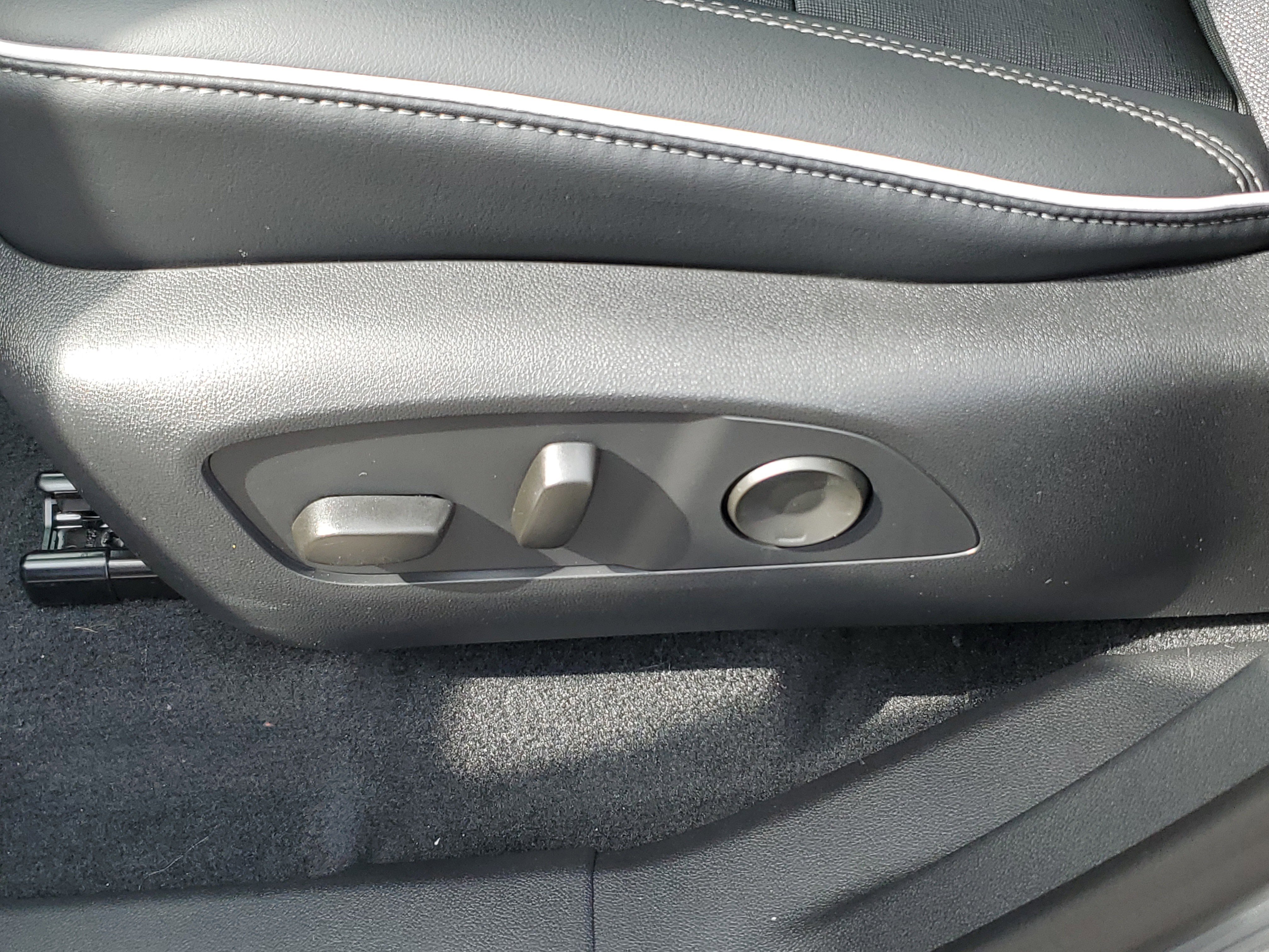 New 2026 Buick Enclave Preferred w/ LPO, Floor Liner Package image 25