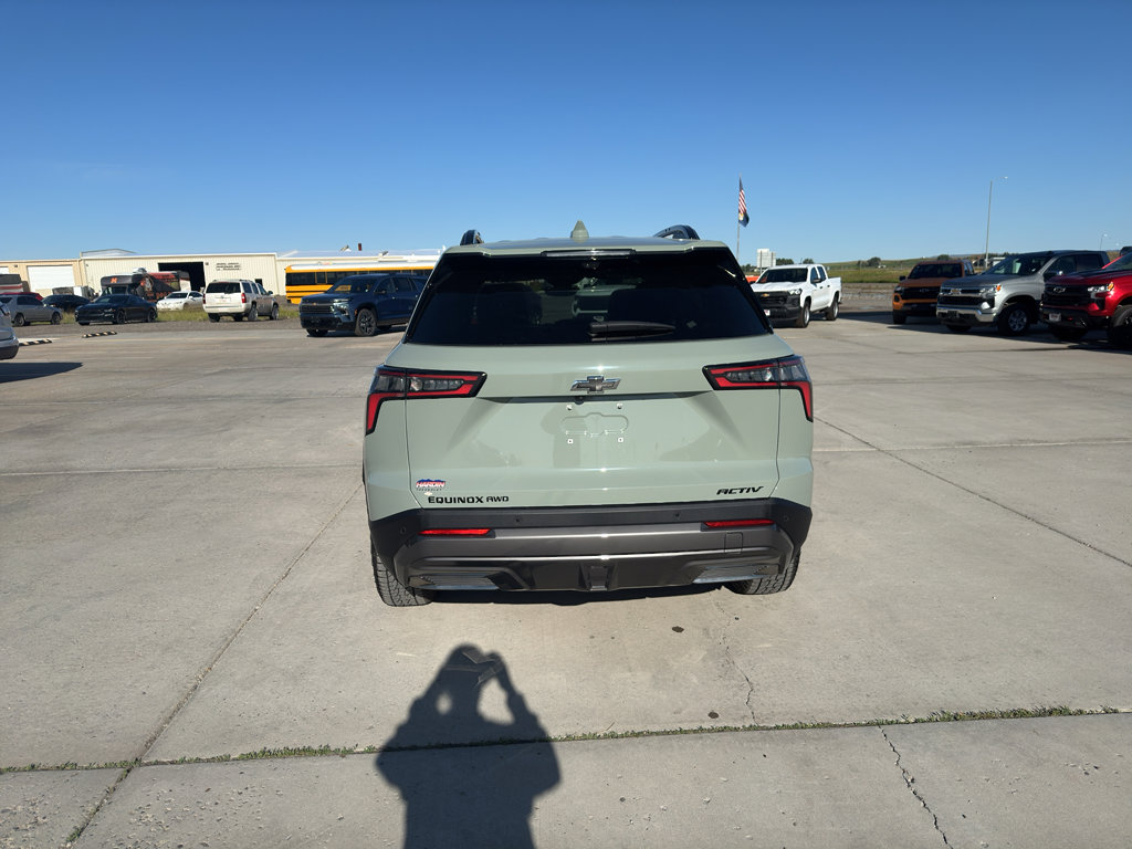 Used 2025 Chevrolet Equinox ACTIV w/ Safety and Technology Package image 4