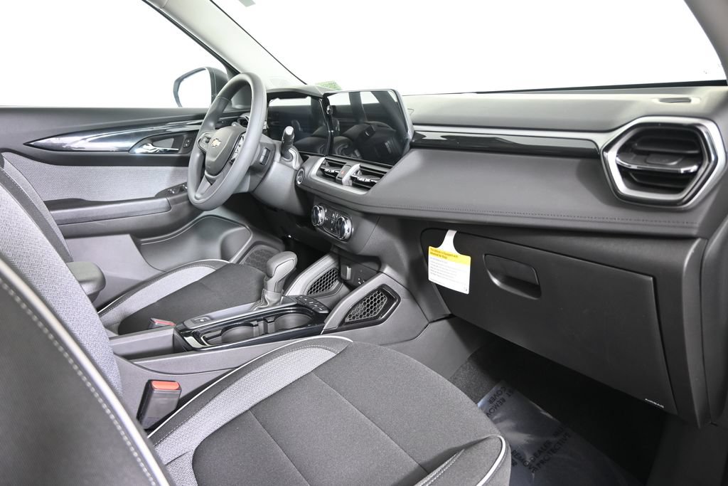 New 2026 Chevrolet TrailBlazer LS w/ LS Convenience Package AWD/4WD image 14