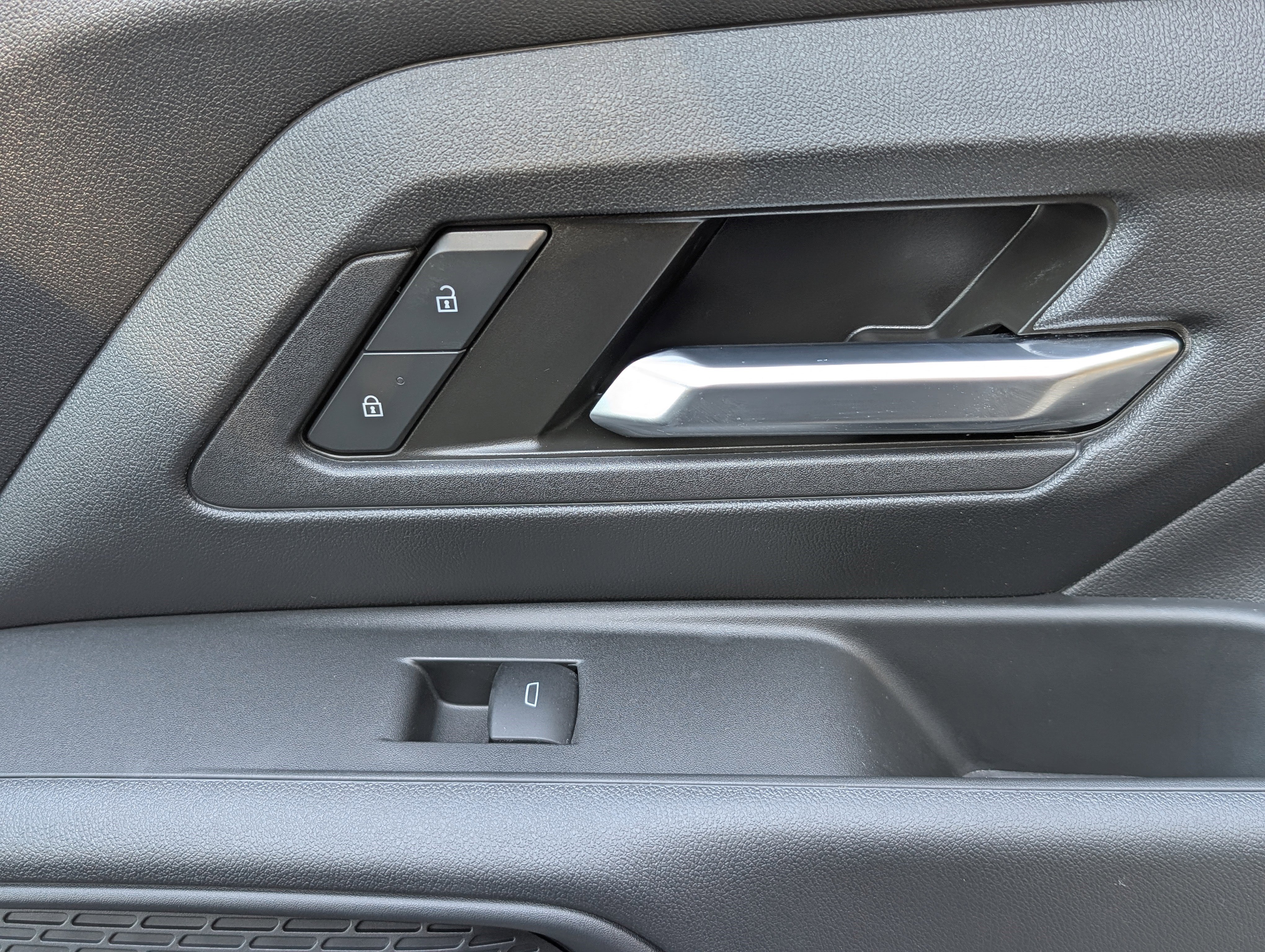 Used 2024 Chevrolet Silverado EV W/T image 21