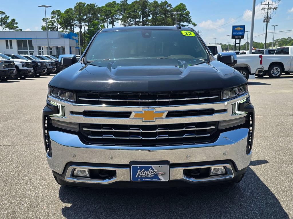 Certified 2022 Chevrolet Silverado 1500 LTZ w/ Safety Package II AWD/4WD image 8