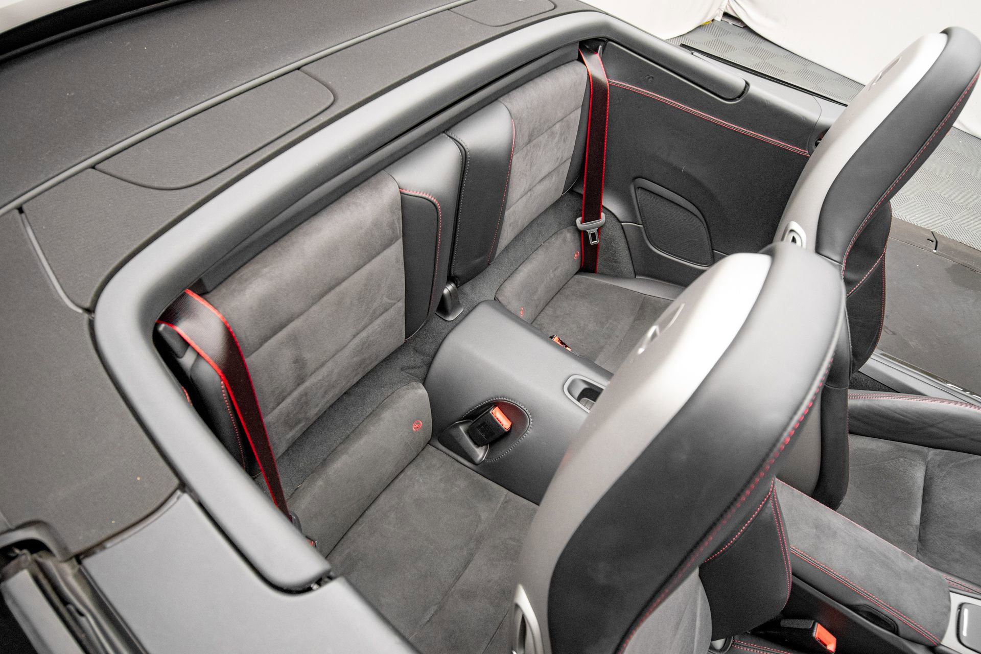 Used 2015 Porsche 911 Carrera 4 GTS image 15