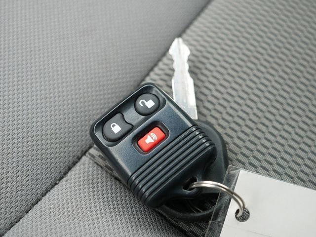 Used 2005 Ford F150 XLT image 35