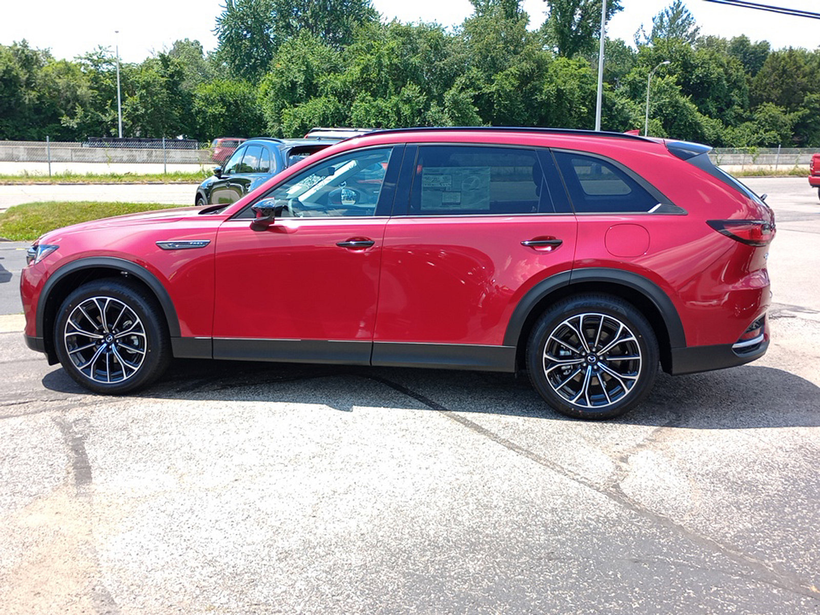 New 2025 MAZDA CX-70 Plug-In Hybrid w/ Premium Pkg image 4
