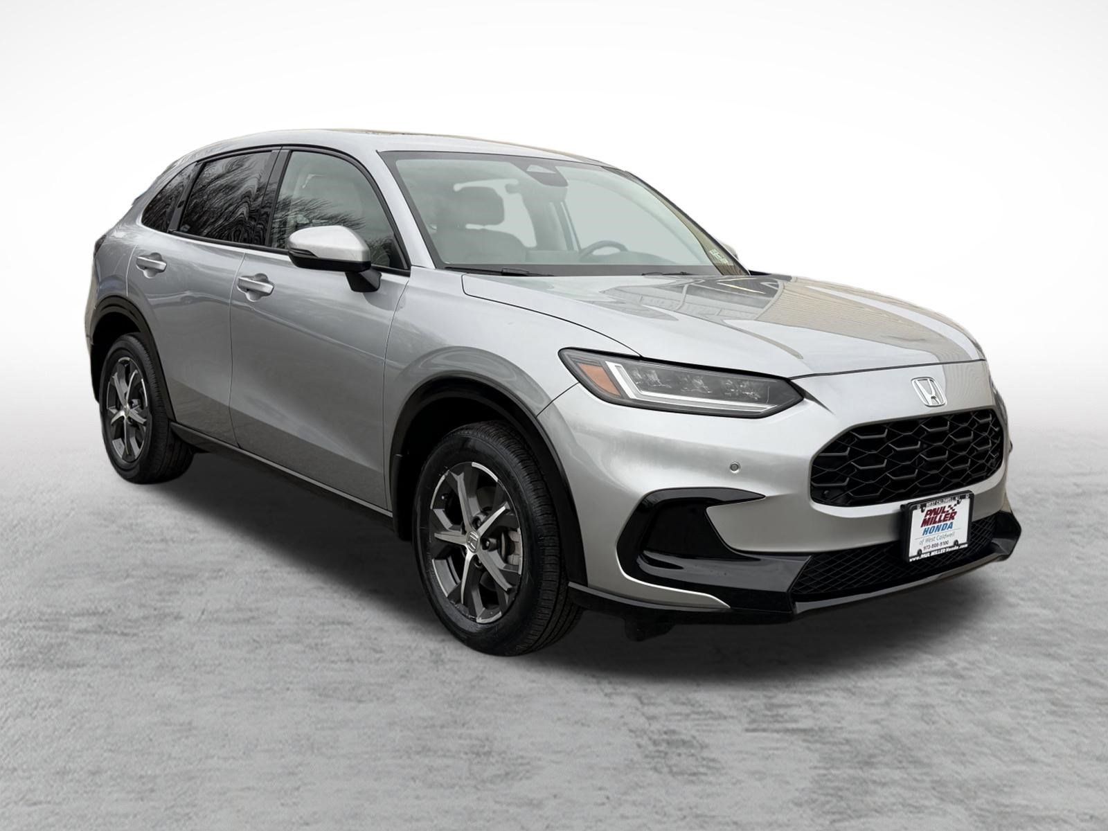 Used 2023 Honda HR-V EX-L image 3