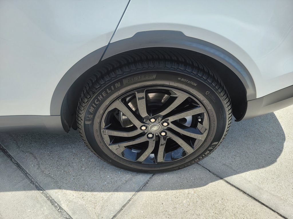 Used 2020 Land Rover Discovery HSE AWD/4WD image 24