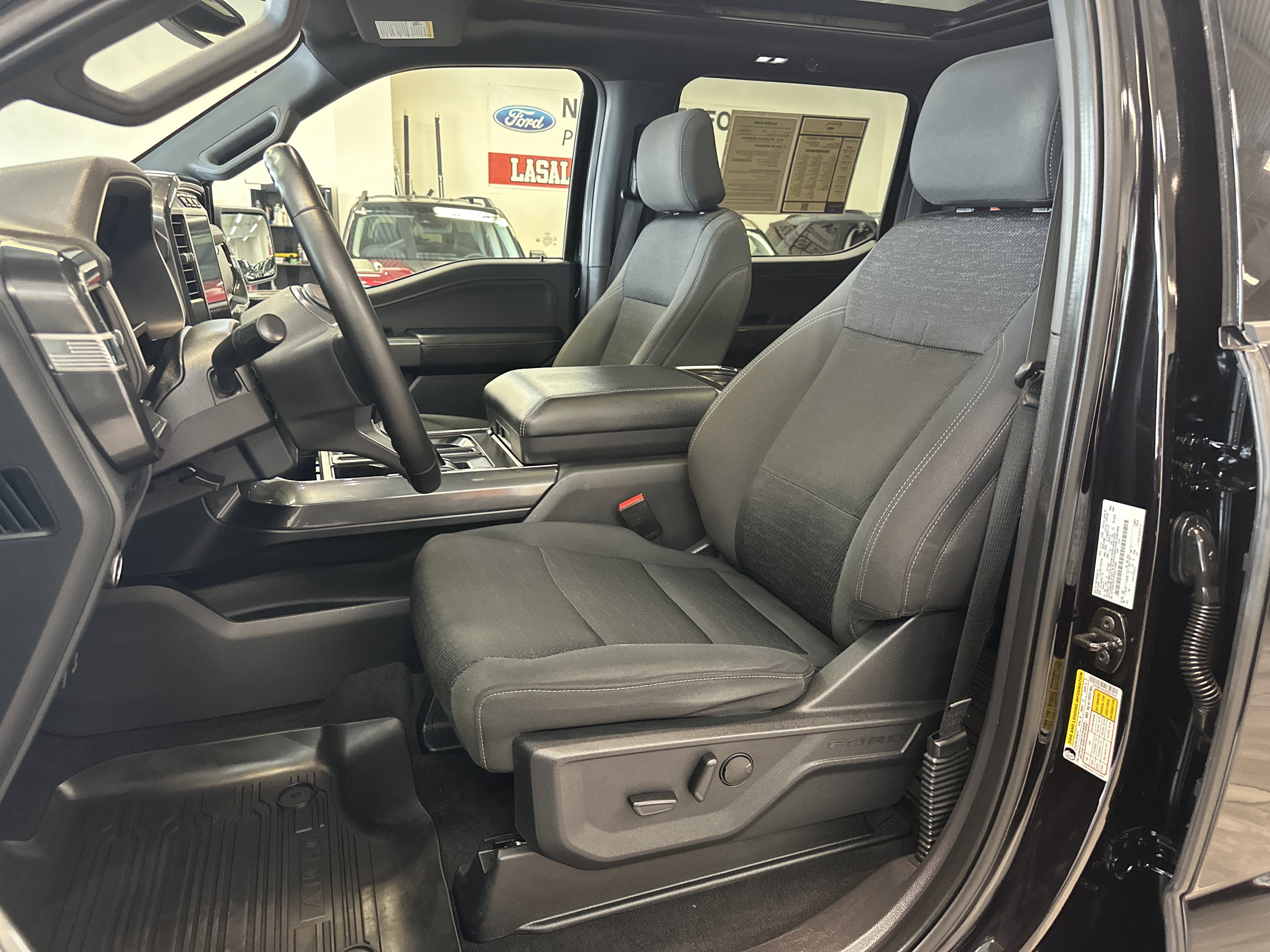 Used 2023 Ford F150 XLT w/ Equipment Group 302A High image 5