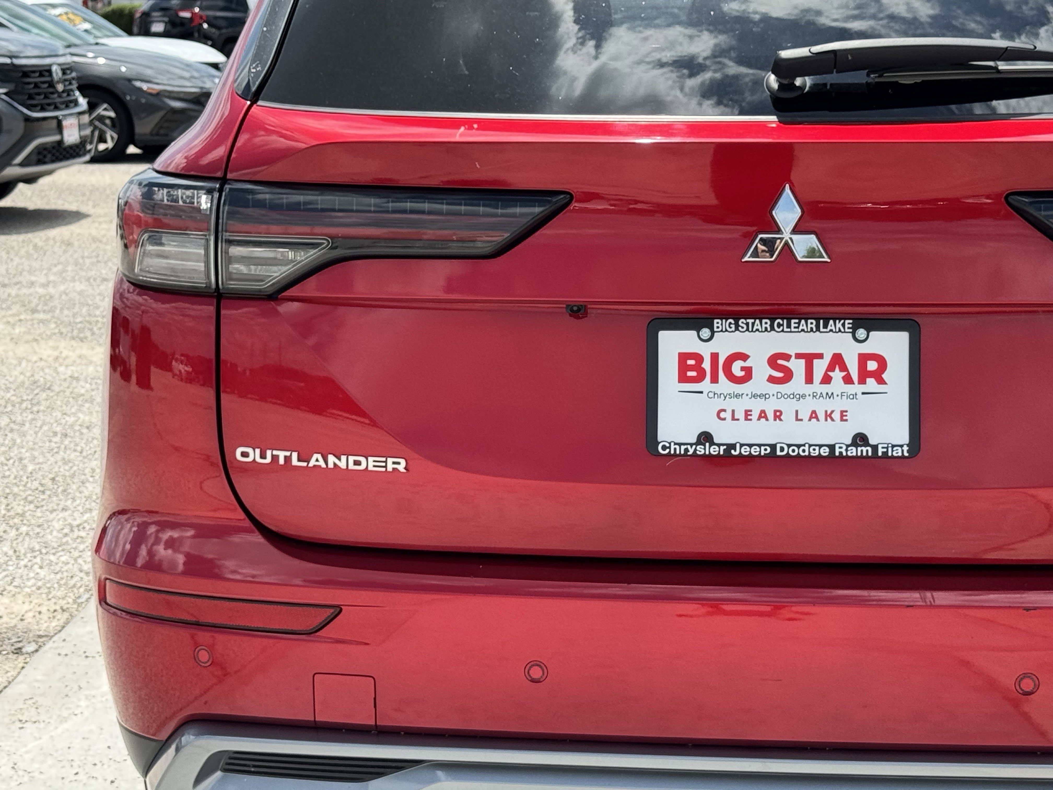 Used 2025 Mitsubishi Outlander SE FWD image 11