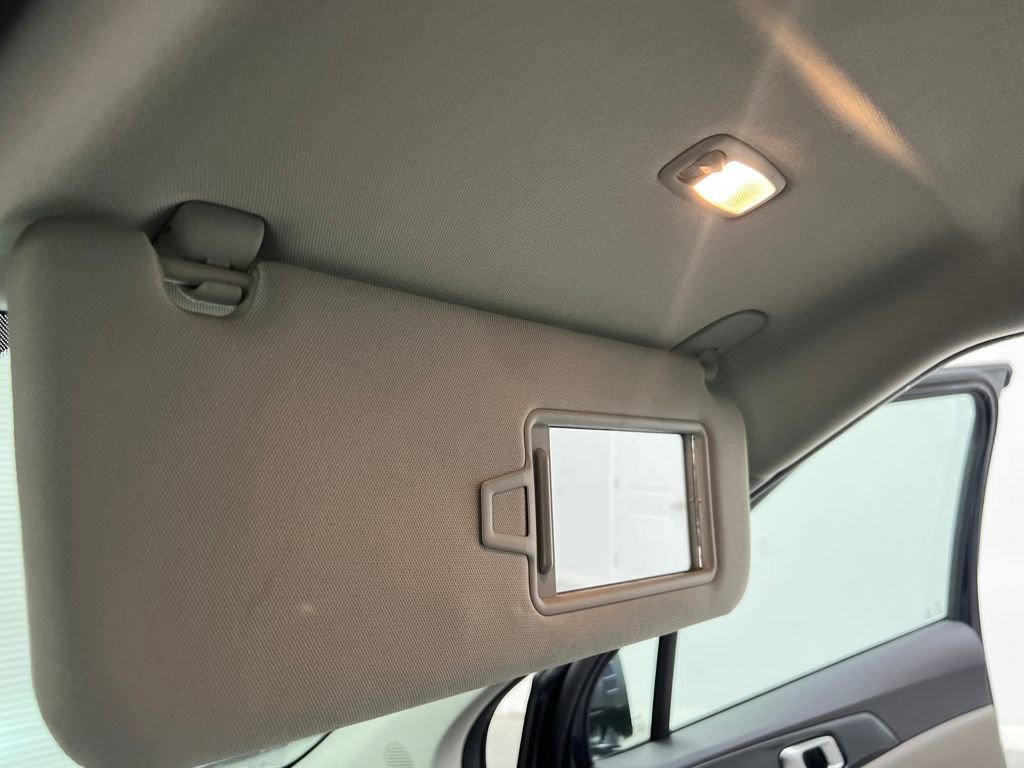 Used 2025 Kia Carnival image 67