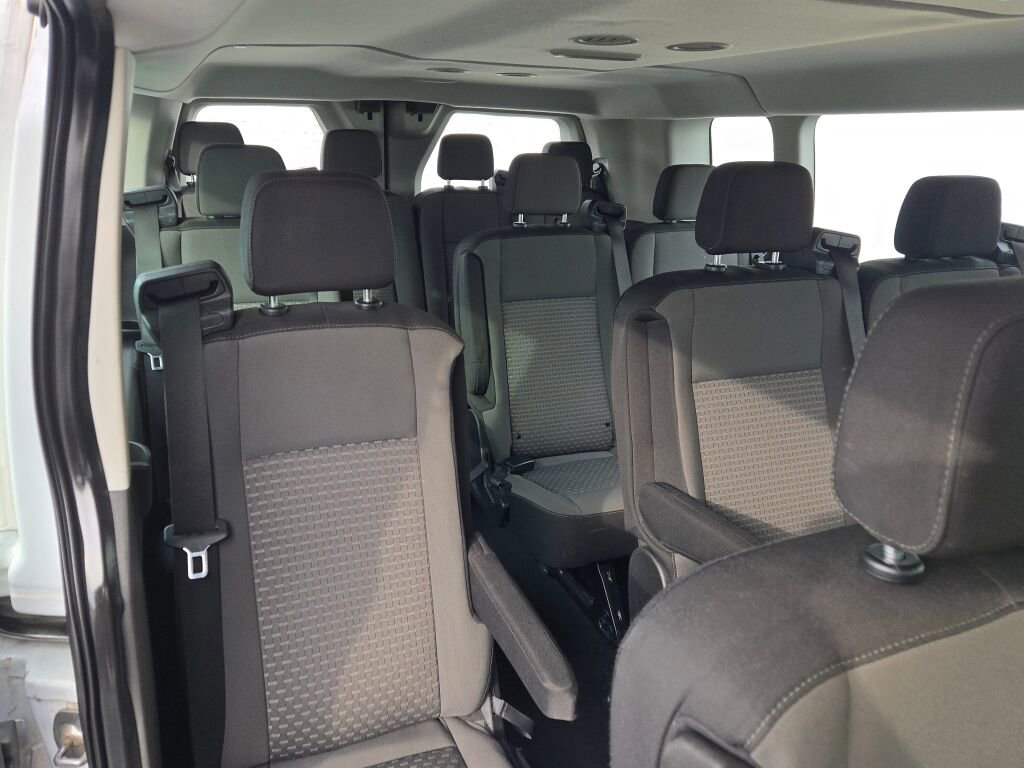 Used 2023 Ford Transit 350 XLT RWD image 8