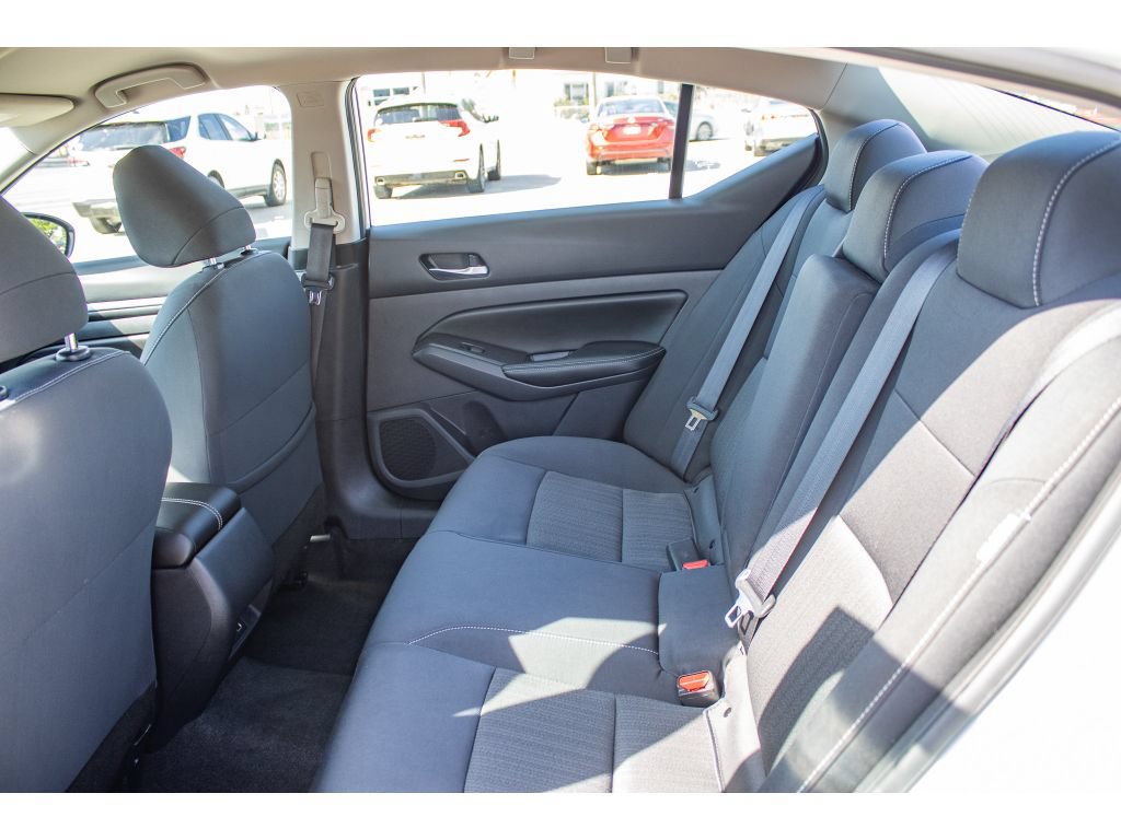 Used 2022 Nissan Altima 2.5 SV AWD/4WD image 18