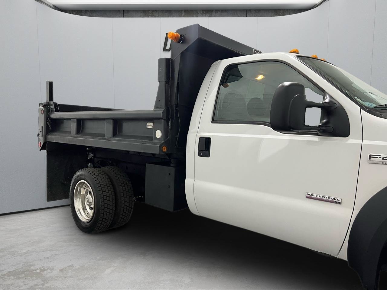 Used 2007 Ford F450 2WD Regular Cab Super Duty image 14