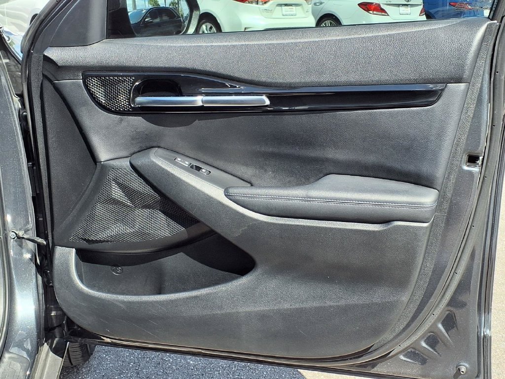 Used 2023 Kia Seltos S FWD image 14