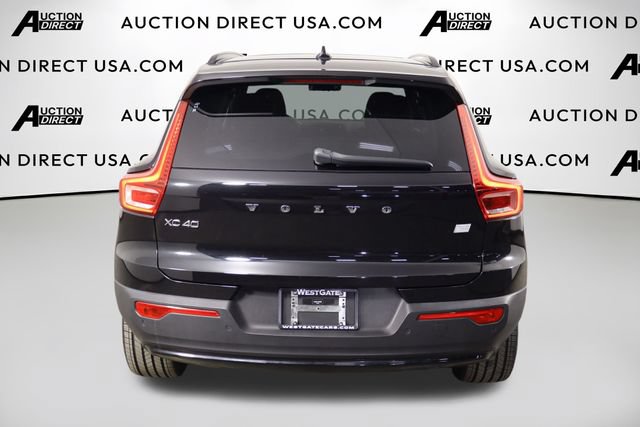 Used 2023 Volvo XC40 Recharge Plus AWD/4WD image 3