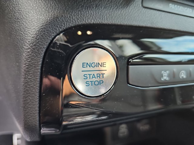 Certified 2024 Ford Escape ST-Line w/ Tech Pack #1 FWD image 31