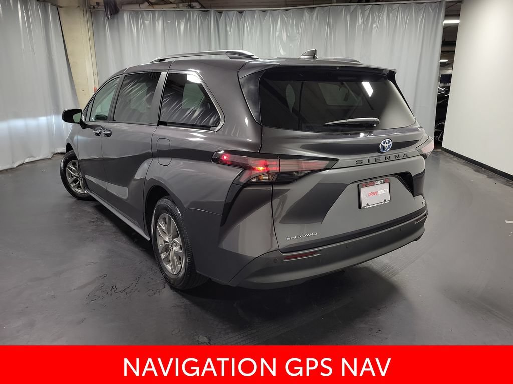Used 2025 Toyota Sienna XLE AWD/4WD image 6