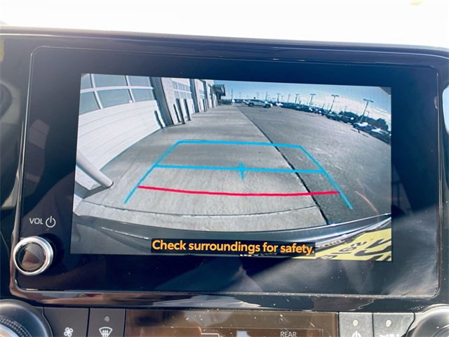 Used 2024 Toyota Highlander XLE image 17