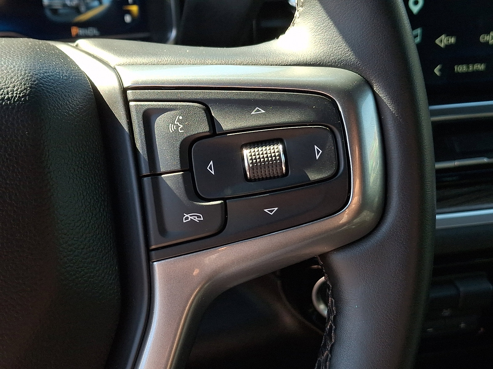 Used 2025 Chevrolet Silverado 2500 LT w/ Convenience Package AWD/4WD image 22