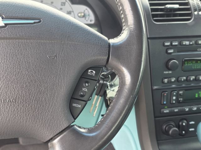 Used 2002 Ford Thunderbird image 21
